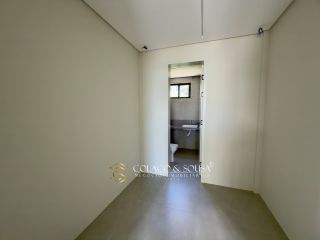 CASA NOVA A VENDA NO ALPHAVILLE MIRANTE com 04 suítes amplas e área de lazer privativa  
