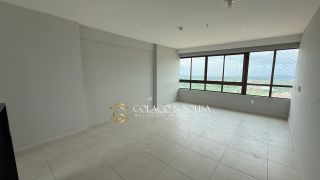 Flat com 2 quartos para Venda no Heron Marinho.