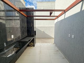 Casa pronta com 3 quartos e suíte com closet no Parkville Residence | R$ 580 mil