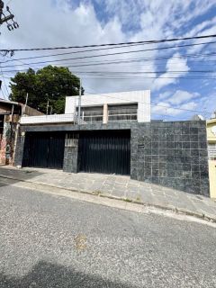 CASA PARA LOCAÇÃO NO CENTRO DE CAMPINA GRANDE IDEAL PARA RESIDÊNCIA OU PARA FINS COMERCIAIS.