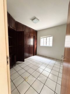 CASA PARA LOCAÇÃO NO CENTRO DE CAMPINA GRANDE IDEAL PARA RESIDÊNCIA OU PARA FINS COMERCIAIS.