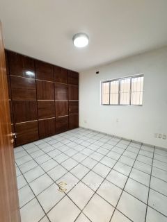 CASA PARA LOCAÇÃO NO CENTRO DE CAMPINA GRANDE IDEAL PARA RESIDÊNCIA OU PARA FINS COMERCIAIS.