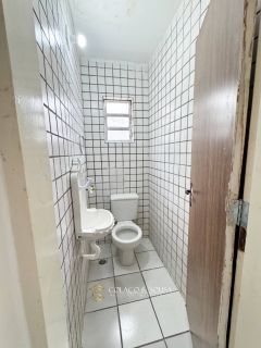 CASA PARA LOCAÇÃO NO CENTRO DE CAMPINA GRANDE IDEAL PARA RESIDÊNCIA OU PARA FINS COMERCIAIS.