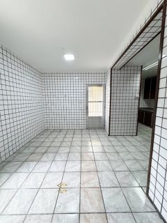CASA PARA LOCAÇÃO NO CENTRO DE CAMPINA GRANDE IDEAL PARA RESIDÊNCIA OU PARA FINS COMERCIAIS.
