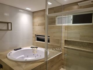CASA PARA LOCAÇÃO NO ALPHAVILLE CAMPINA GRANDE 03 SUITES / 01 COM BANHEIRA DE HIDROMASSAGEM