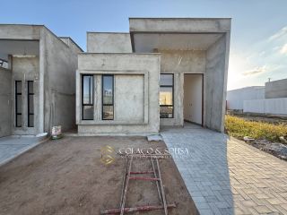 Casa à venda com 3 Quartos sendo 2 Suítes no Village Sudoeste