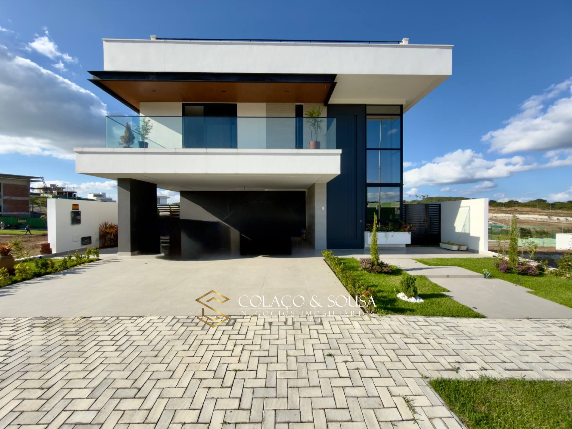 CASA PRONTA À VENDA NO SIERRA ECO RESORT EM CAMPINA GRANDE/ 05 SUÍTES