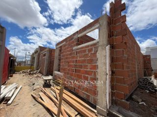 Casa de 3 quartos com 2 suítes à Venda no Village Sudoeste em Construção.