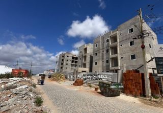 Apartamento Para Vender com 2 quartos no bairro Portal dos Bosques em Campina Grande