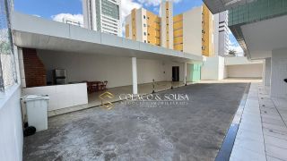 APARTAMENTO DE 2 QUARTOS À VENDA NO CATOLÉ COM VARANDA.