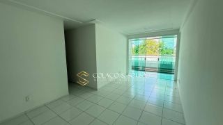 APARTAMENTO DE 2 QUARTOS À VENDA NO CATOLÉ COM VARANDA.