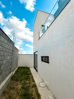 Casa com 4 Quartos a Venda no Jardins da Serra