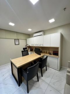 Sala Empresarial de Alto Padrão à Venda no Shopping Rio Poty | Estrutura Completa e Pronta para Uso