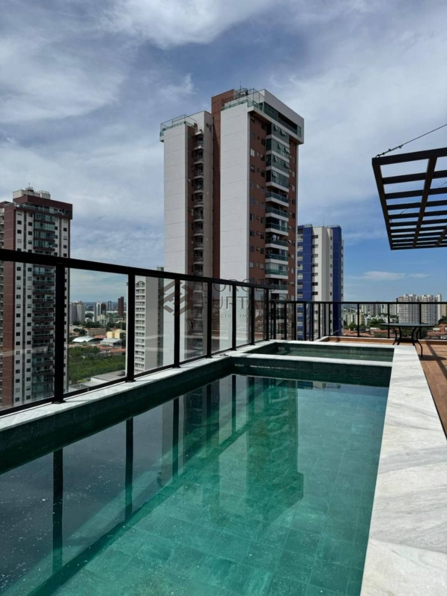 Cobertura Duplex de Alto Padrão à Venda na Zona Leste de Teresina | 4 Suítes e Varanda Gourmet