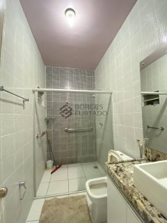 Casa Térrea à Venda na Zona Sul de Teresina – 5 Quartos, 500m² e Espaço de Sobra para sua Família