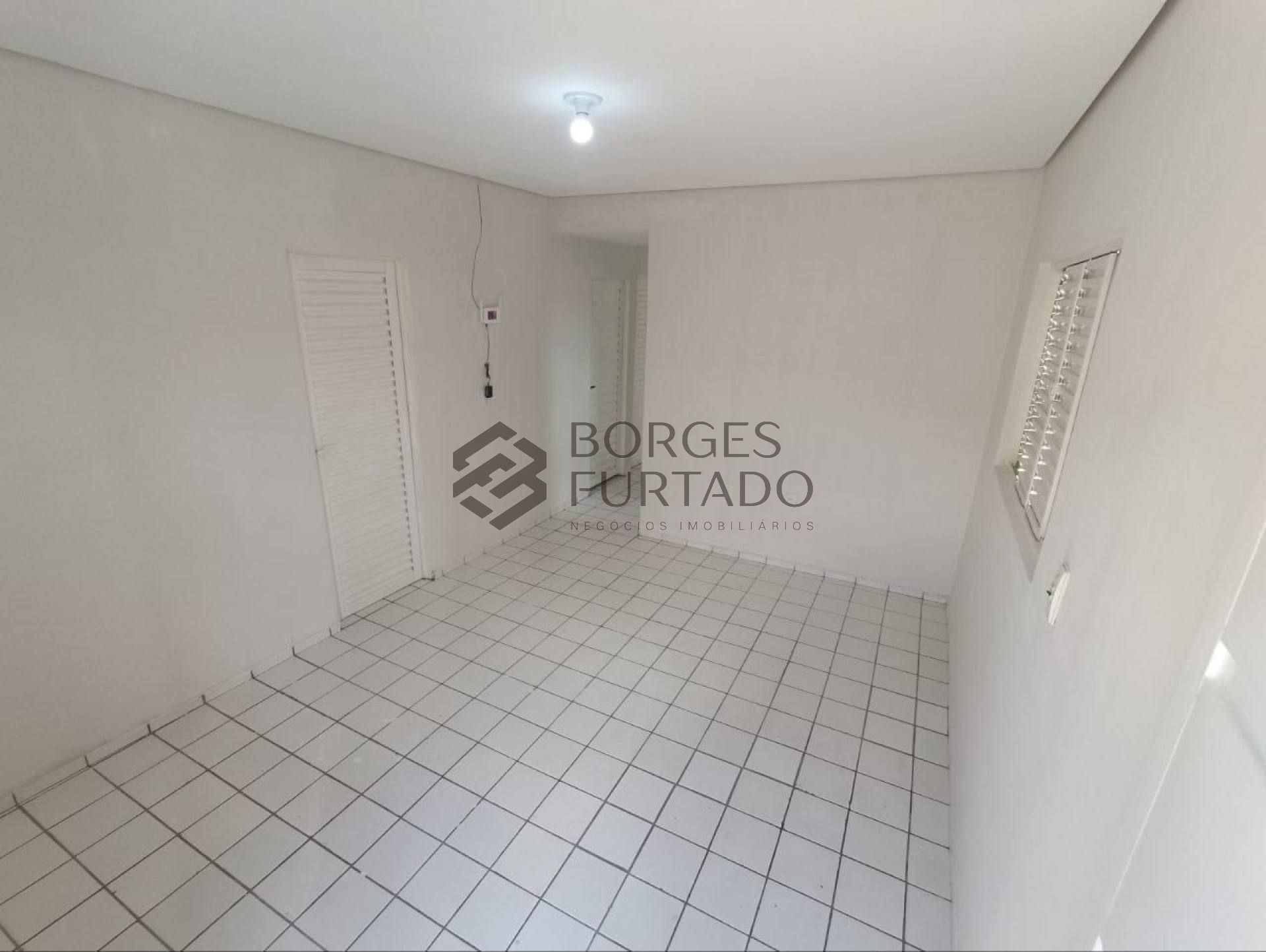 Casa à Venda no Santo Antônio em Teresina – Amplo Terreno, Pronta para Morar e com Excelente Potencial de Valorização