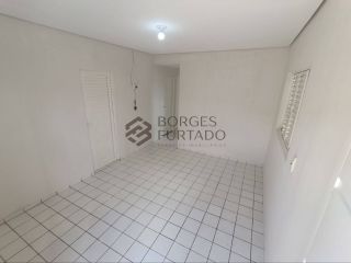 Casa à Venda no Santo Antônio em Teresina – Amplo Terreno, Pronta para Morar e com Excelente Potencial de Valorização