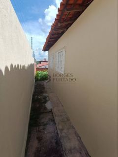 Casa à Venda no Santo Antônio em Teresina – Amplo Terreno, Pronta para Morar e com Excelente Potencial de Valorização