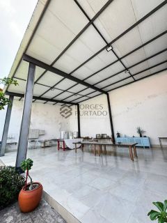 Casa Duplex de Luxo com 5 Suítes, Jardim Interno e Claraboia | 600 m² Construídos | Arquitetura Exclusiva