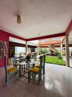 Casa Duplex de Luxo com 5 Suítes, Jardim Interno e Claraboia | 600 m² Construídos | Arquitetura Exclusiva