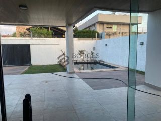 Casa de Alto Padrão à Venda no Bairro Uruguai, Zona Leste de Teresina – 3 Suítes, Piscina e Acabamento Sofisticado