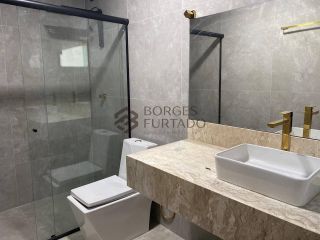Casa de Alto Padrão à Venda no Bairro Uruguai, Zona Leste de Teresina – 3 Suítes, Piscina e Acabamento Sofisticado