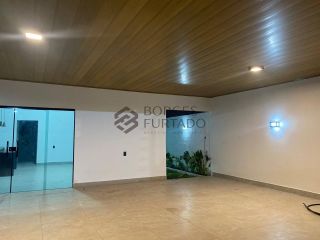 Casa de Alto Padrão à Venda no Bairro Uruguai, Zona Leste de Teresina – 3 Suítes, Piscina e Acabamento Sofisticado