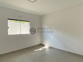 Casa de Alto Padrão à Venda no Bairro Uruguai, Zona Leste de Teresina – 187 m², 3 Suítes, Piscina e Acabamento de Luxo