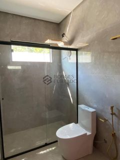 Casa de Alto Padrão à Venda no Bairro Uruguai, Zona Leste de Teresina – 187 m², 3 Suítes, Piscina e Acabamento de Luxo