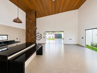 Casa de Alto Padrão à Venda no Bairro Uruguai, Zona Leste de Teresina – 187 m², 3 Suítes, Piscina e Acabamento de Luxo