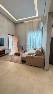 Casa Térrea de Alto Padrão à Venda no Terras Alphaville Teresina com Piscina