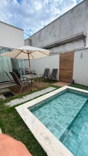 Casa Térrea de Alto Padrão à Venda no Terras Alphaville Teresina com Piscina