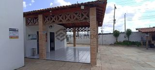 Apartamento à Venda com 3 Quartos e 2 Suítes em Condomínio Fechado