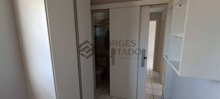 Apartamento à Venda com 3 Quartos e 2 Suítes em Condomínio Fechado