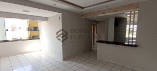 Apartamento à Venda com 3 Quartos e 2 Suítes em Condomínio Fechado