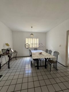 Casa Ampla com 5 Quartos para Aluguel na Morada do Sol – Teresina