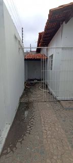 Casa de Alto Padrão com Piscina, Suítes e Espaço Gourmet à Venda