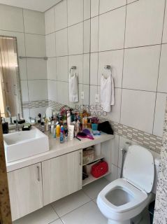 Casa Térrea de Alto Padrão à Venda no Bairro de Fátima, em Teresina – 5 Suítes