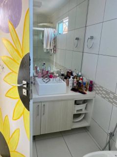 Casa Térrea de Alto Padrão à Venda no Bairro de Fátima, em Teresina – 5 Suítes