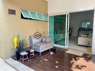 Casa Térrea de Alto Padrão à Venda no Bairro de Fátima, em Teresina – 5 Suítes