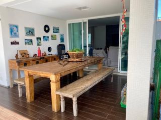 Casa de Alto Padrão com 5 suítes no bairro FÁTIMA em Teresina