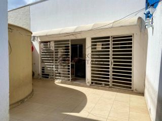Casa de Alto Padrão com 5 suítes no bairro FÁTIMA em Teresina