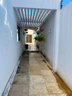 Casa de Alto Padrão com 5 suítes no bairro FÁTIMA em Teresina