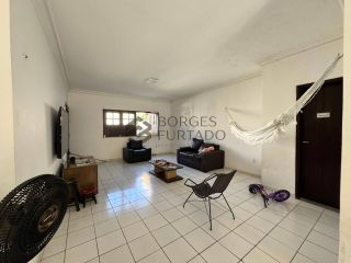 Casa Para Alugar com 5 quartos 3 suítes no bairro ININGA em Teresina