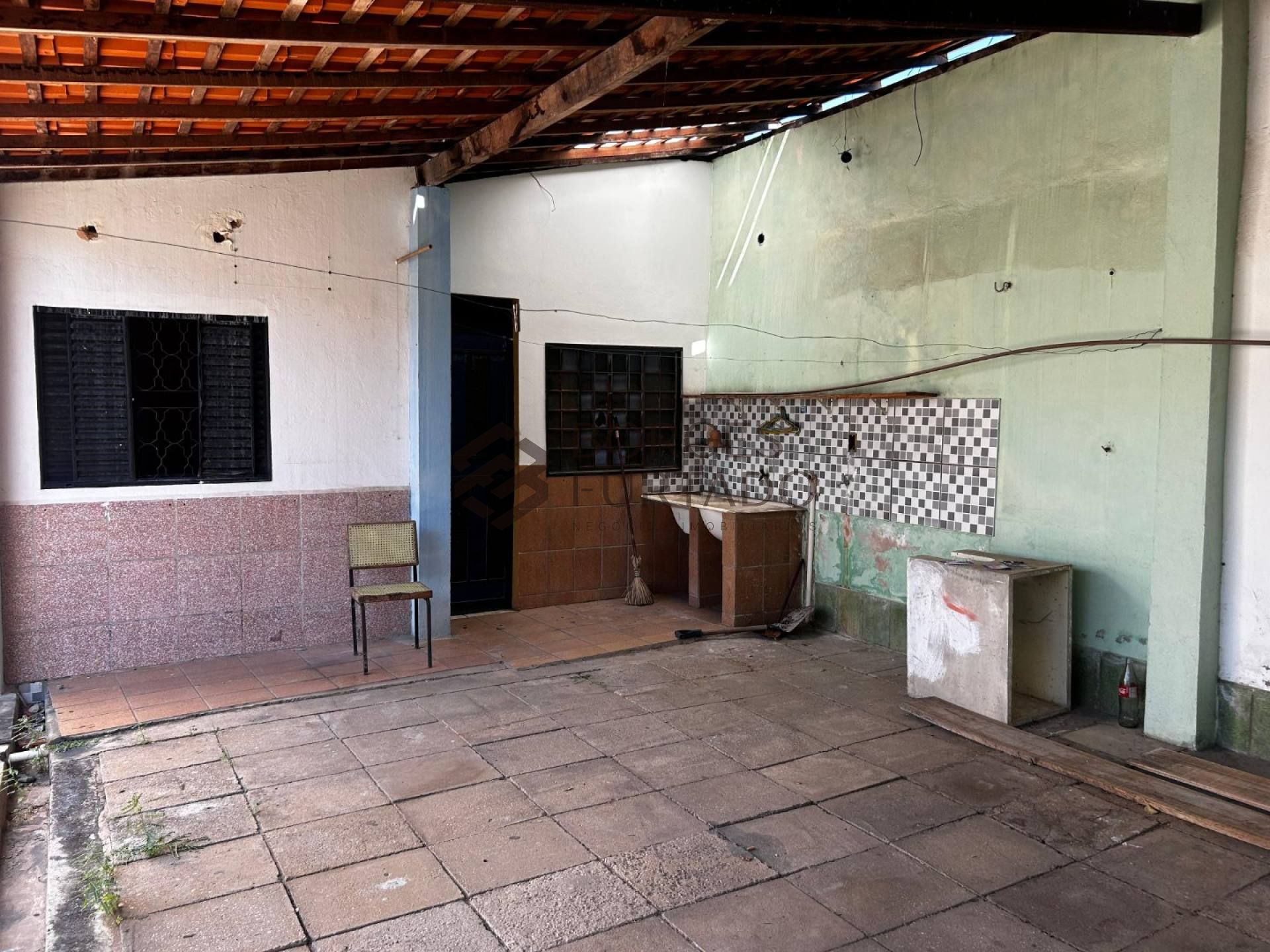 Casa Para Vender com 3 quartos 1 suítes no bairro BELA VISTA em Teresina