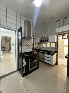 Casa Para Vender 3 suítes no bairro SÃO CRISTÓVÃO em Teresina