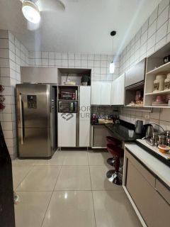 Casa Para Vender 3 suítes no bairro SÃO CRISTÓVÃO em Teresina