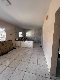 Casa Para Vender 3 suítes no bairro SANTA ISABEL em Teresina