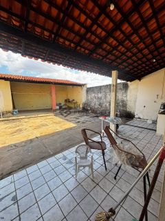 Casa Para Vender 3 suítes no bairro SANTA ISABEL em Teresina