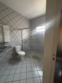 Casa Para Vender 3 suítes no bairro SANTA ISABEL em Teresina